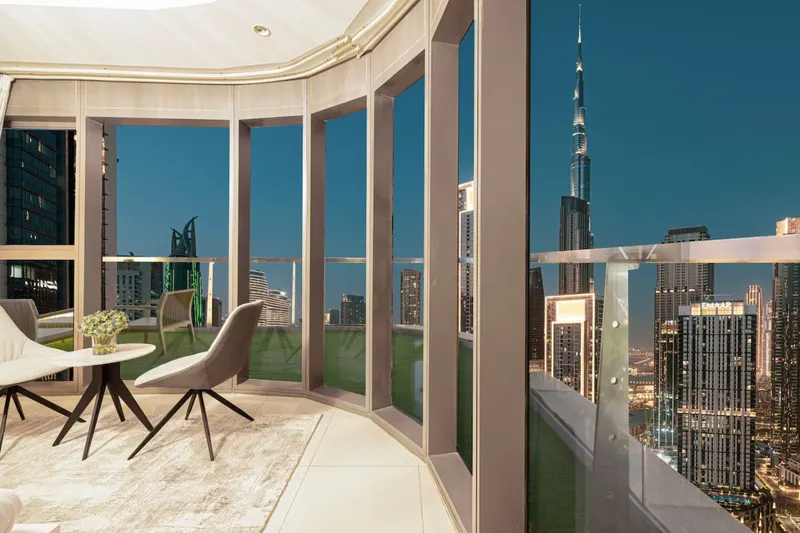 Expansive Private Patio-Infinity Pool/Burj Khalifa