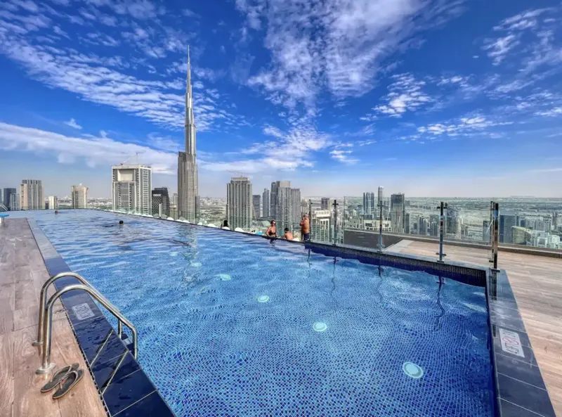 Expansive Private Patio-Infinity Pool/Burj Khalifa