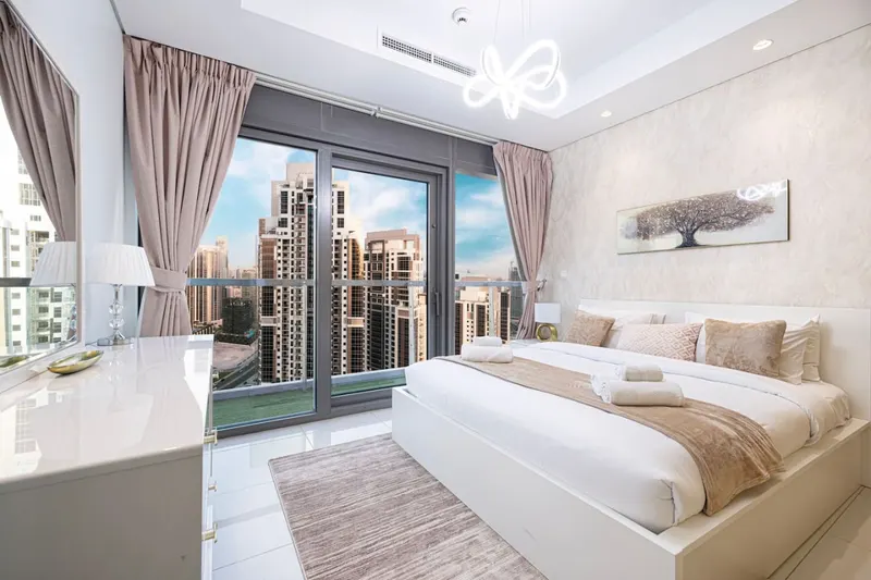 Expansive Private Patio-Infinity Pool/Burj Khalifa