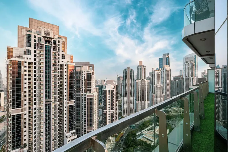 Expansive Private Patio-Infinity Pool/Burj Khalifa
