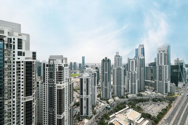 Modern High-Rise Escape - Infinity Pool /Burj View