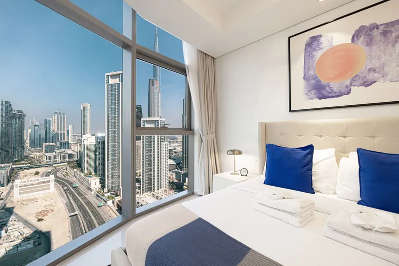 Modern High-Rise Escape - Infinity Pool /Burj View