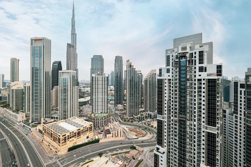 Modern High-Rise Escape - Infinity Pool /Burj View