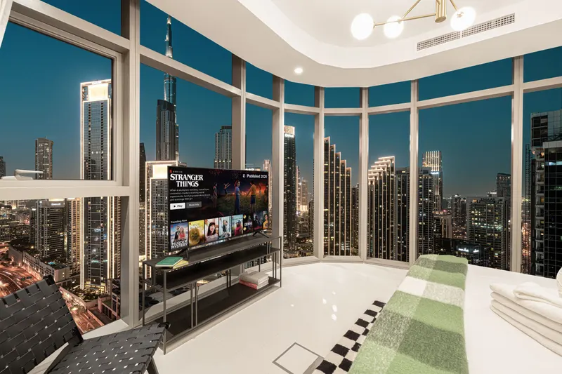 Modern High-Rise Escape - Infinity Pool /Burj View