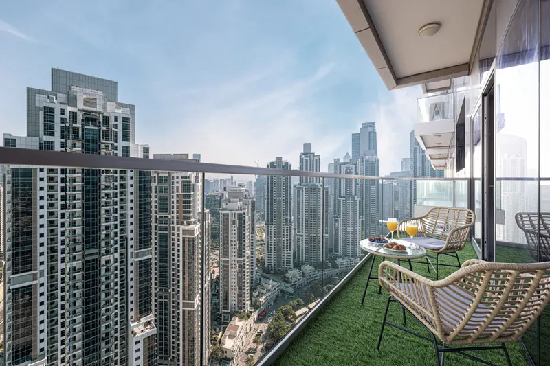 Chic 2BR Getaway - Infinity Pool & Burj Khalifa