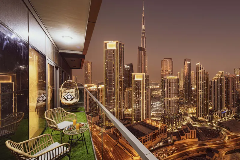 Chic 2BR Getaway - Infinity Pool & Burj Khalifa