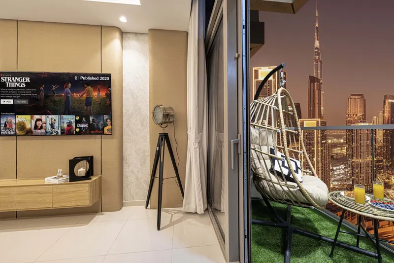 Chic 2BR Getaway - Infinity Pool & Burj Khalifa