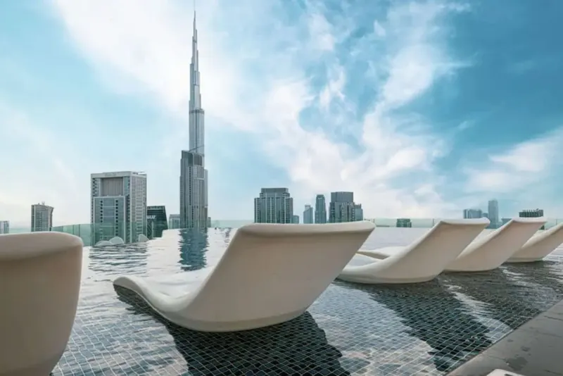 Chic 2BR Getaway - Infinity Pool & Burj Khalifa