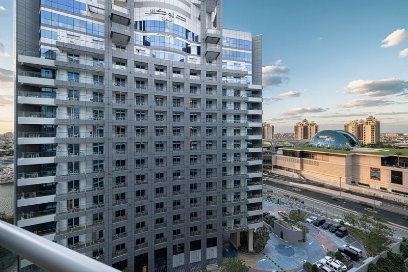 Modern 1BR Paradise - Beach & Infinity Pool Access