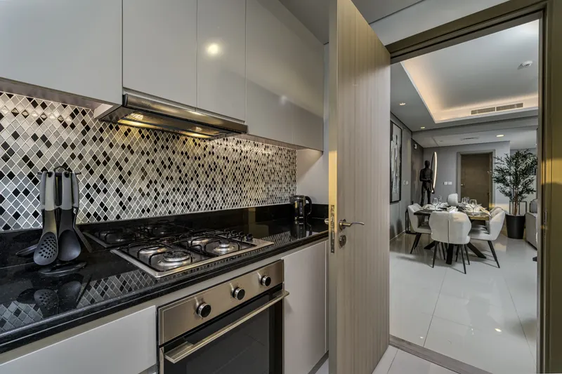 Stunning 2BR w/ Seaview- Infinity Pool & Burj View