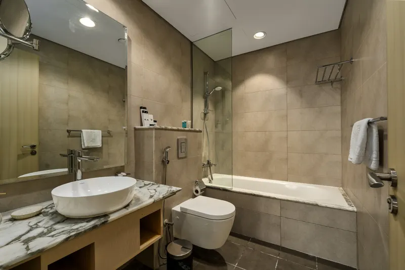 Stunning 2BR w/ Seaview- Infinity Pool & Burj View