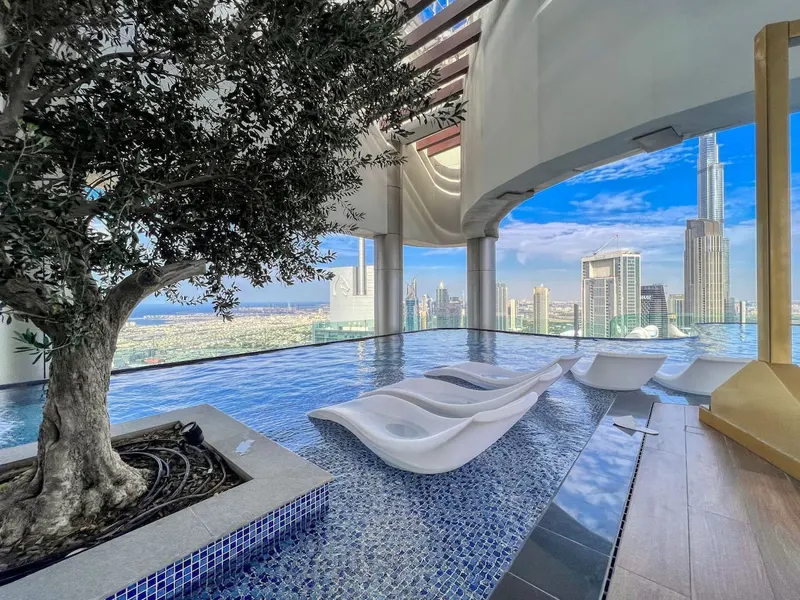 Stunning 2BR w/ Seaview- Infinity Pool & Burj View