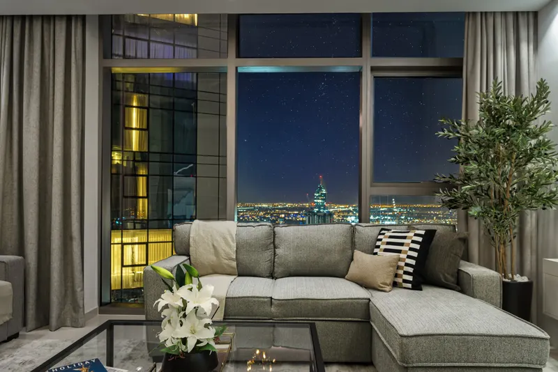 Stunning 2BR w/ Seaview- Infinity Pool & Burj View