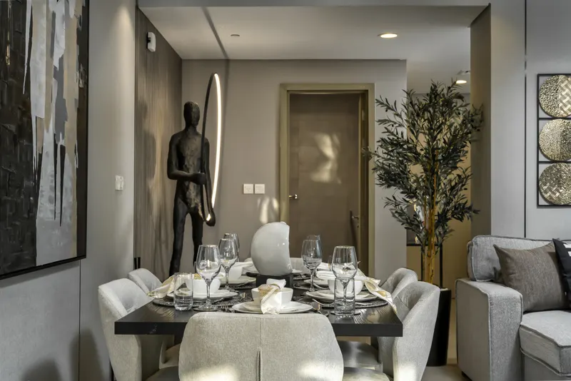 Stunning 2BR w/ Seaview- Infinity Pool & Burj View