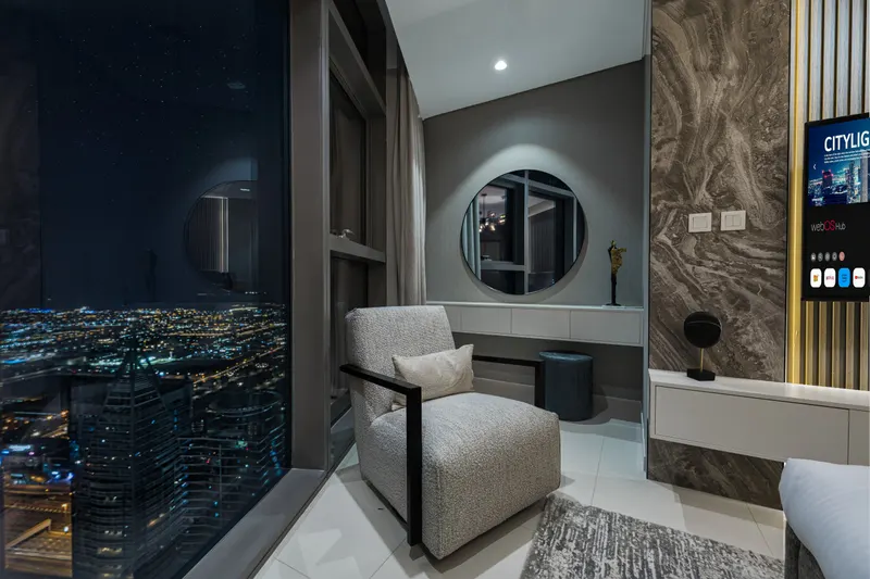 Stunning 2BR w/ Seaview- Infinity Pool & Burj View