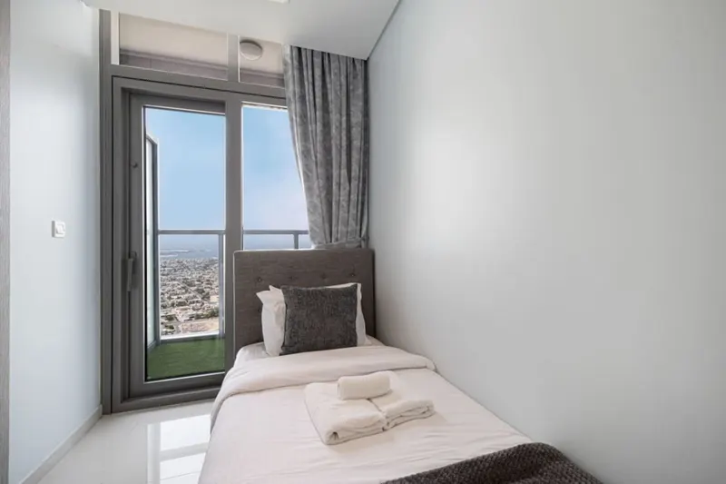 Radiant 3BR Apt w/ Seaview-Infinity Pool/BurjViews