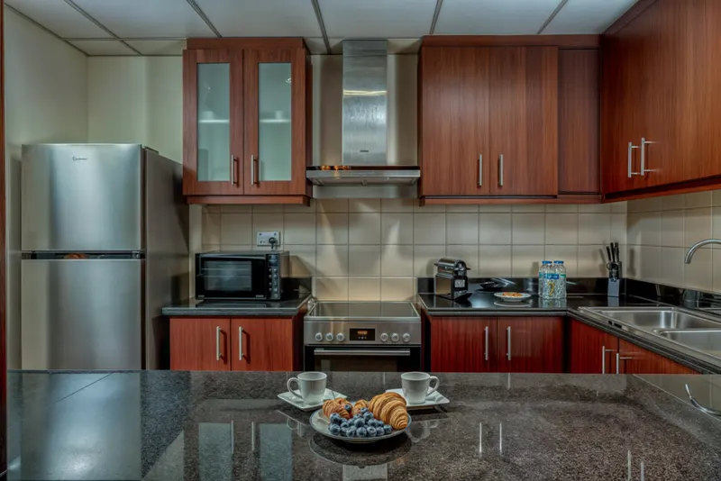 2BR Dubai Eye View Unit - Beach & Steps to Marina