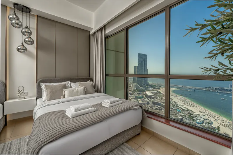 2BR Dubai Eye View Unit - Beach & Steps to Marina