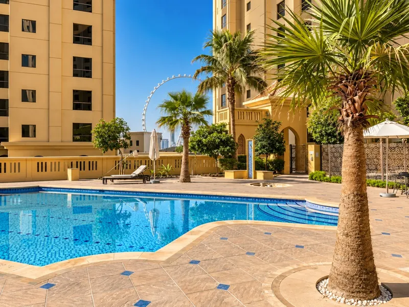 2BR Dubai Eye View Unit - Beach & Steps to Marina