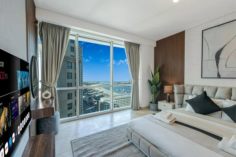 JBR Grande Living - Stunning Sea View, Pool & Gym