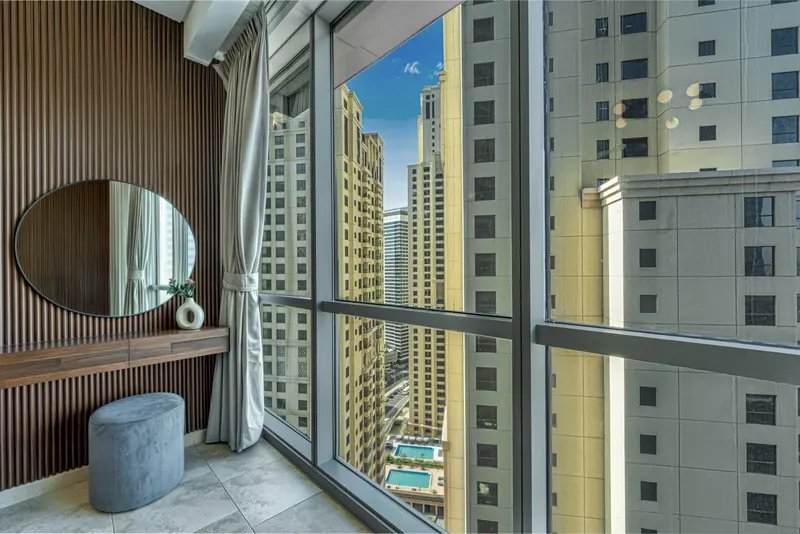 JBR Grande Living - Stunning Sea View, Pool & Gym