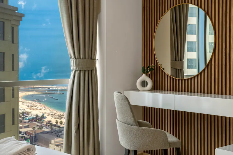 JBR Grande Living - Stunning Sea View, Pool & Gym