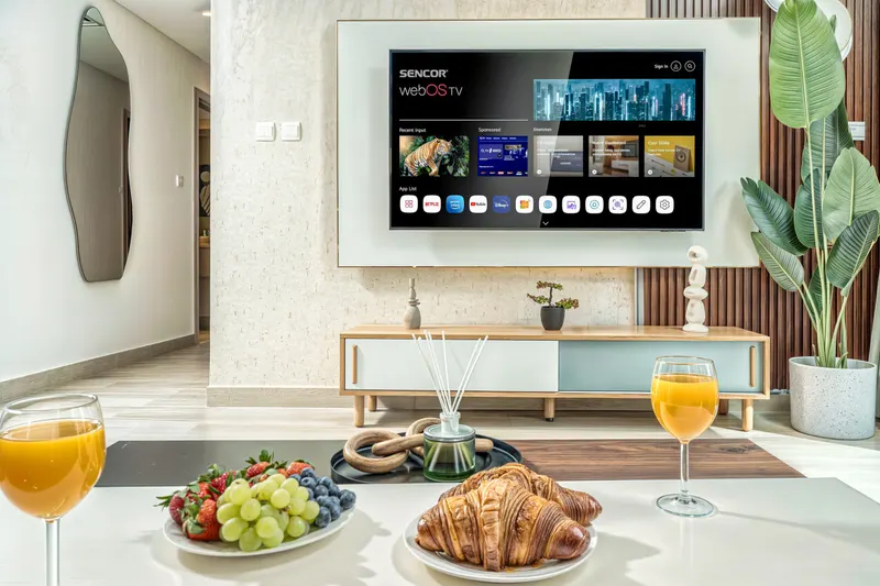 Modern Getaway - Close to Ferrari World & Yas Mall