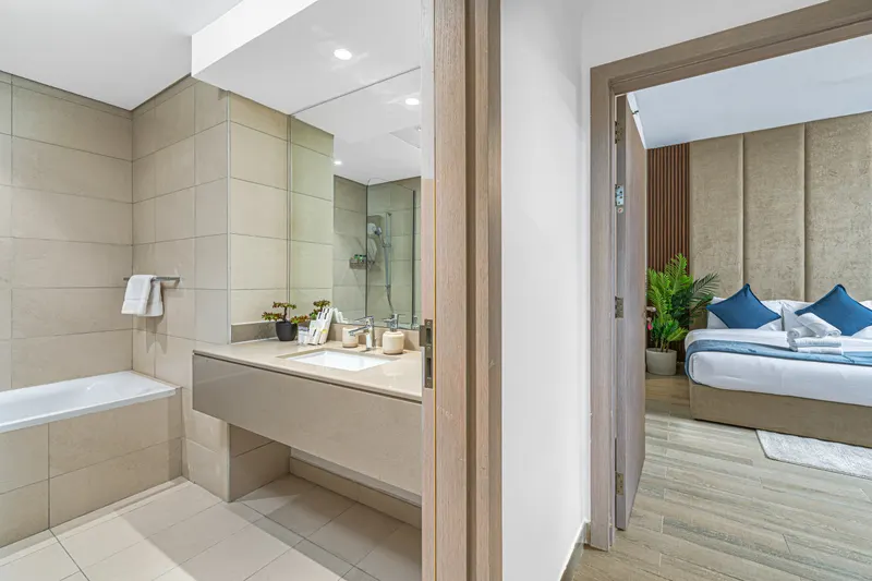 Modern Getaway - Close to Ferrari World & Yas Mall