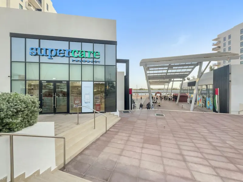 Modern Getaway - Close to Ferrari World & Yas Mall