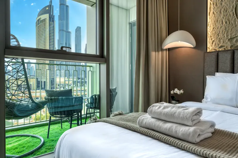 Burj Khalifa Views & Seamless Dubai Mall Access