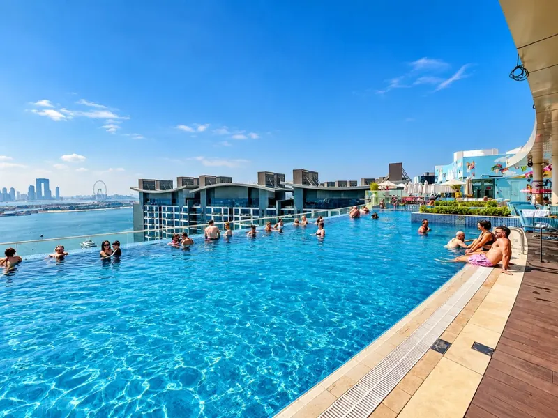 1BR Tranquil Retreat -Beach & Infinity Pool Access