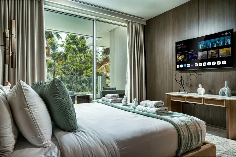 FIVE Palm Apt | Garden View + Pool/Beach Access