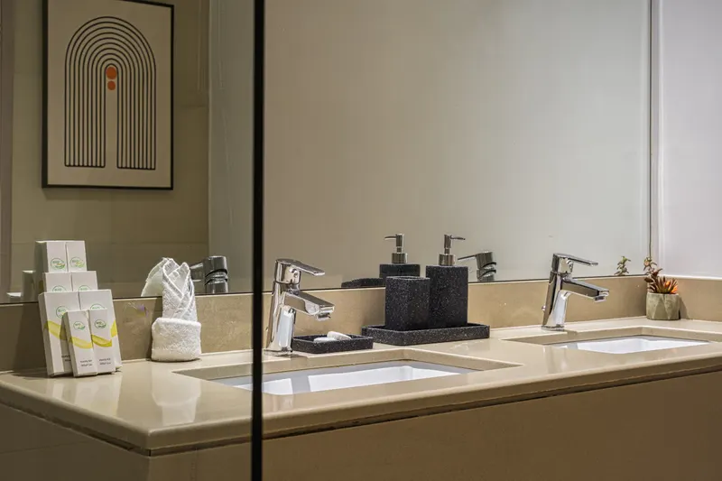 Cozy Urban Oasis –Close to Yas Mall &Ferrari World