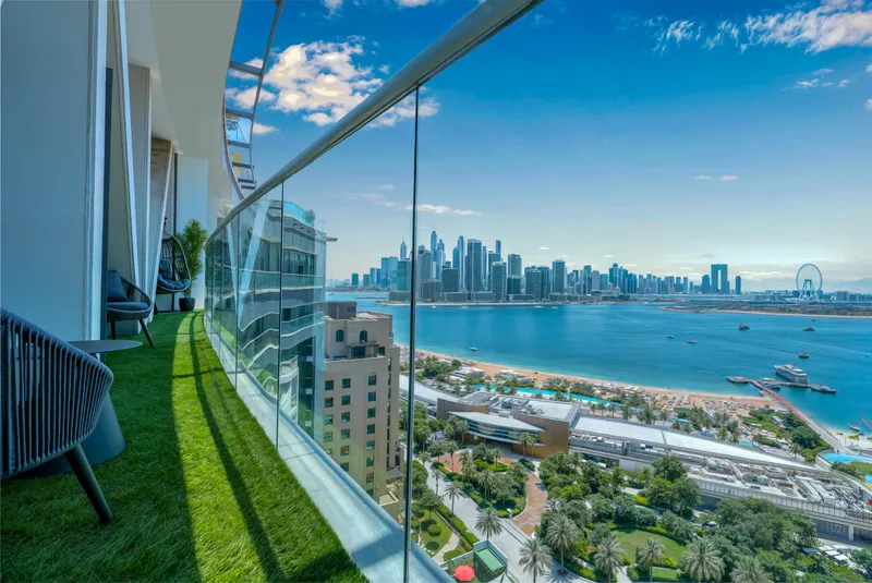 Breezy Luxe Retreat - Beach & Infinity Pool Access