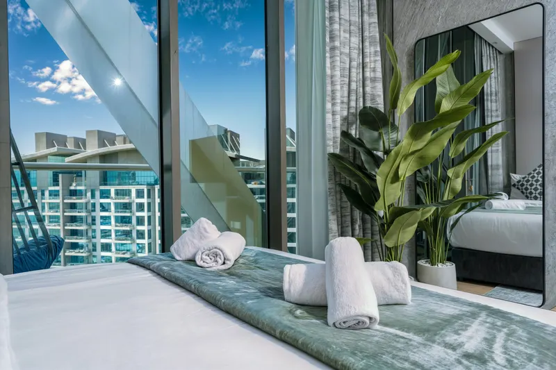 Breezy Luxe Retreat - Beach & Infinity Pool Access