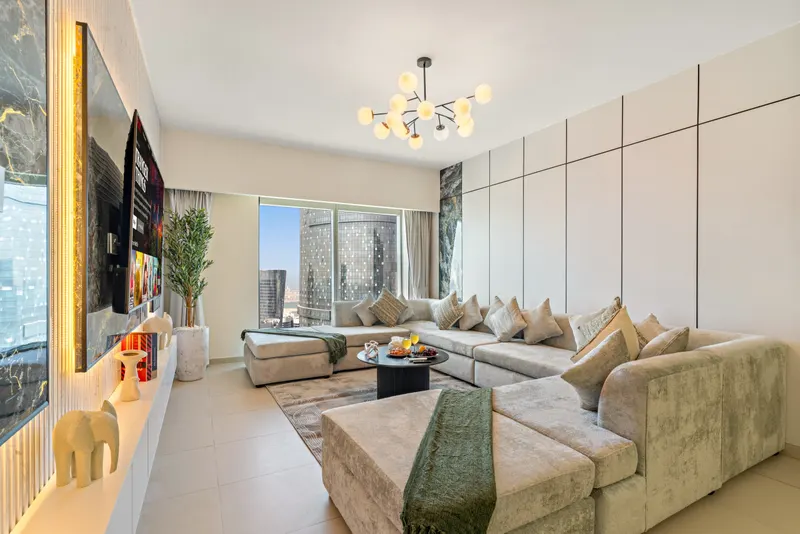 Premier Apt in Gate Tower - Pool & Gym
