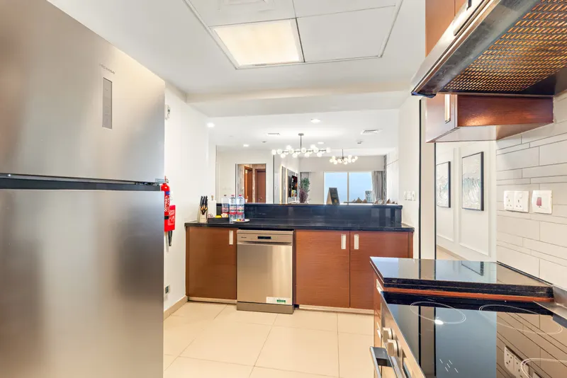 Premier Apt in Gate Tower - Pool & Gym
