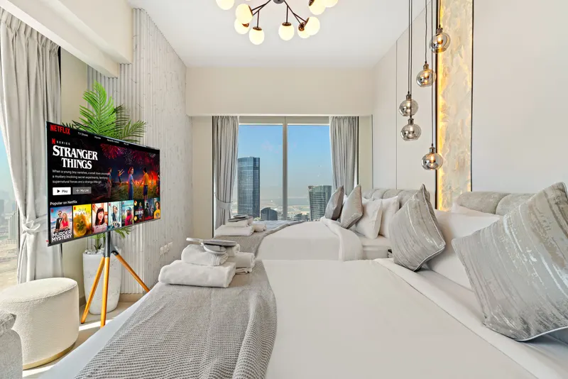 Premier Apt in Gate Tower - Pool & Gym