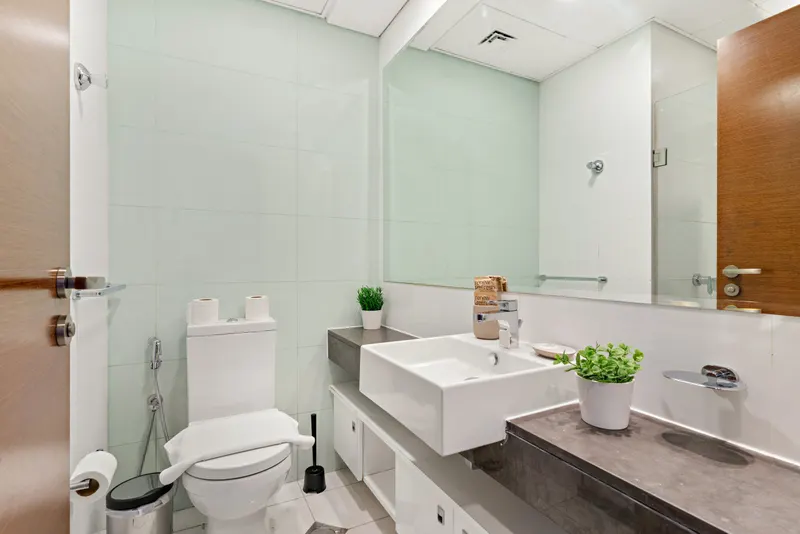 Premier Apt in Gate Tower - Pool & Gym