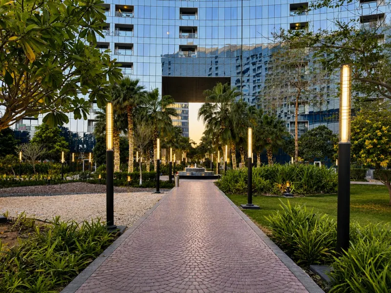 Premier Apt in Gate Tower - Pool & Gym