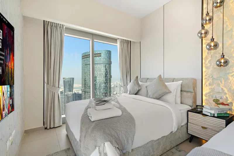 Premier Apt in Gate Tower - Pool & Gym