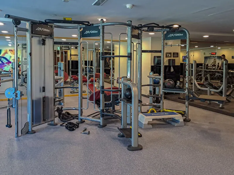 Premier Apt in Gate Tower - Pool & Gym