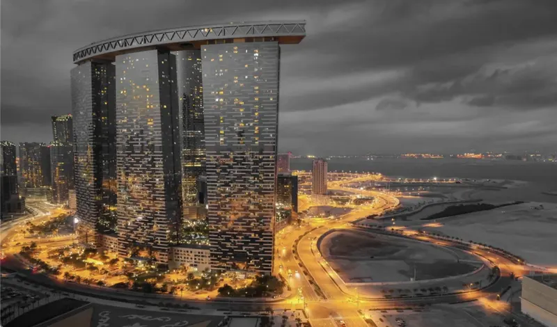 Premier Apt in Gate Tower - Pool & Gym