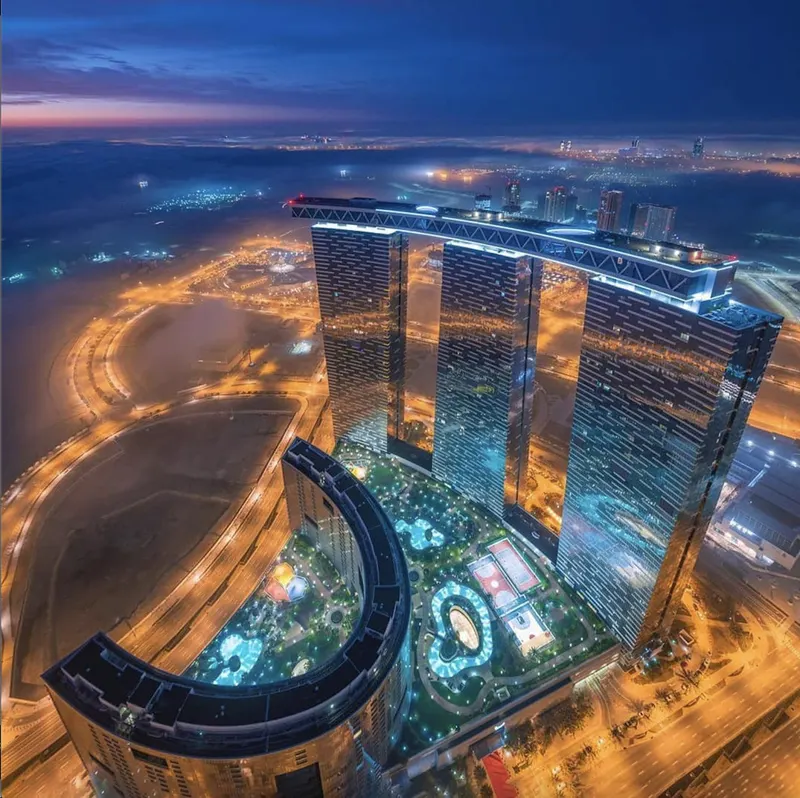 Premier Apt in Gate Tower - Pool & Gym