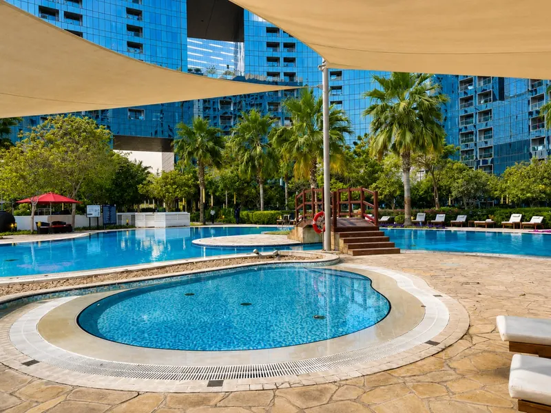 Premier Apt in Gate Tower - Pool & Gym
