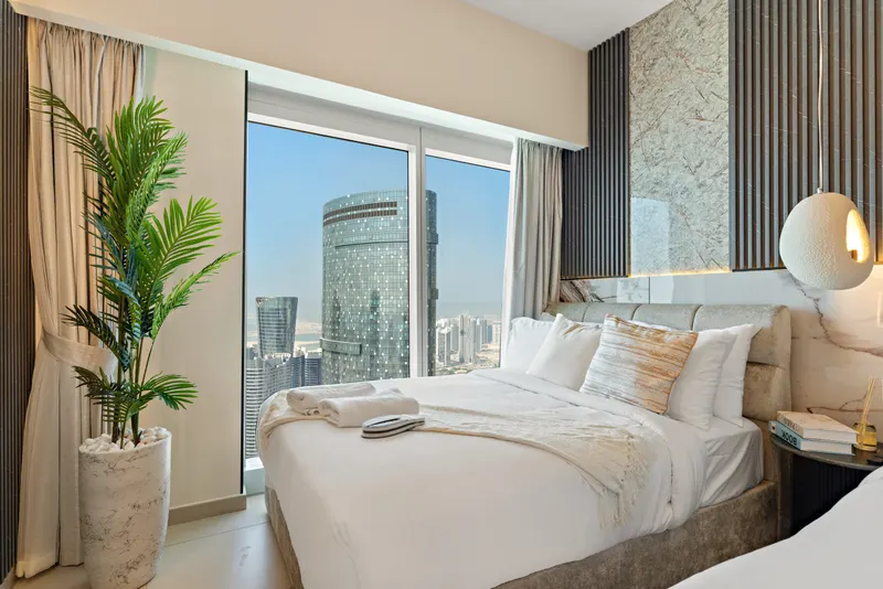 Premier Apt in Gate Tower - Pool & Gym