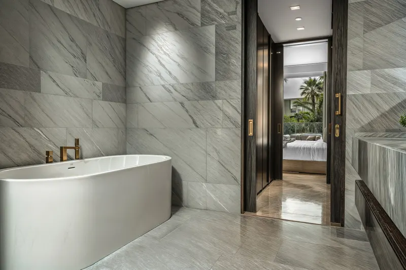 FIVE PALM Gateway | View + Pool & Beach Access