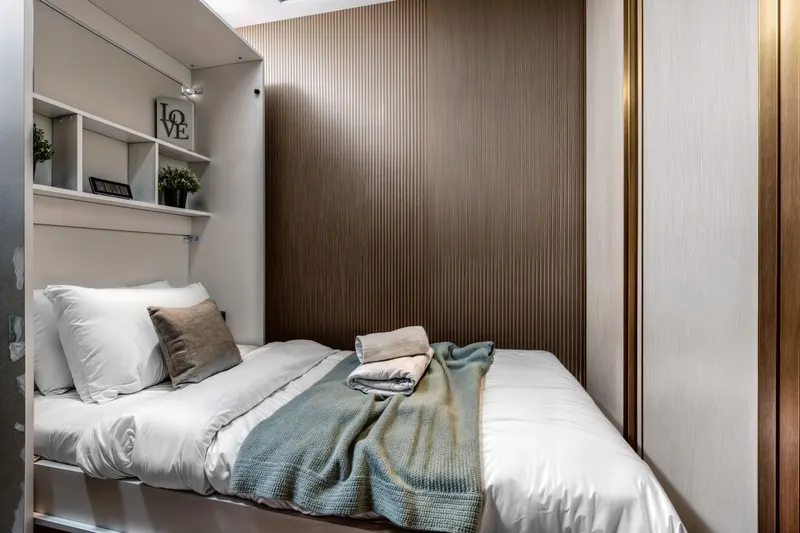 FIVE PALM Gateway | View + Pool & Beach Access