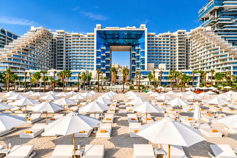 FIVE PALM Gateway | View + Pool & Beach Access