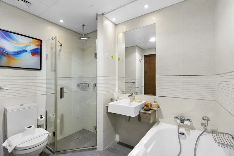 Exquisite Living in Gate Tower- Pool & Fitness